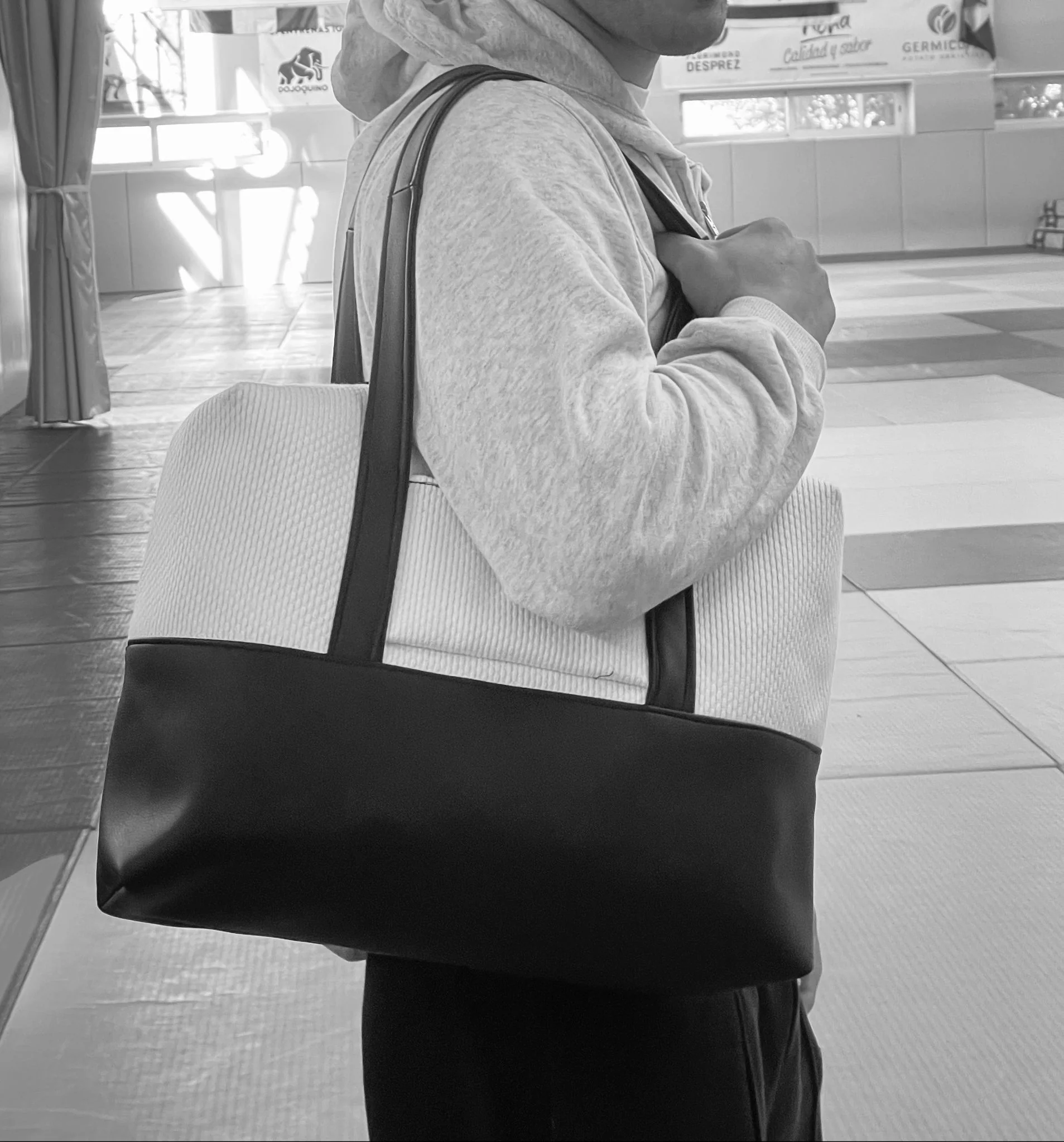 Sakura Bag by 'Vaya Tela' - Image 6